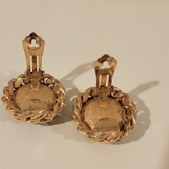 Christian Dior Vintage Blue Lapiz Cabochon and Gold Twist Clip On Earrings - Picture 8 of 9